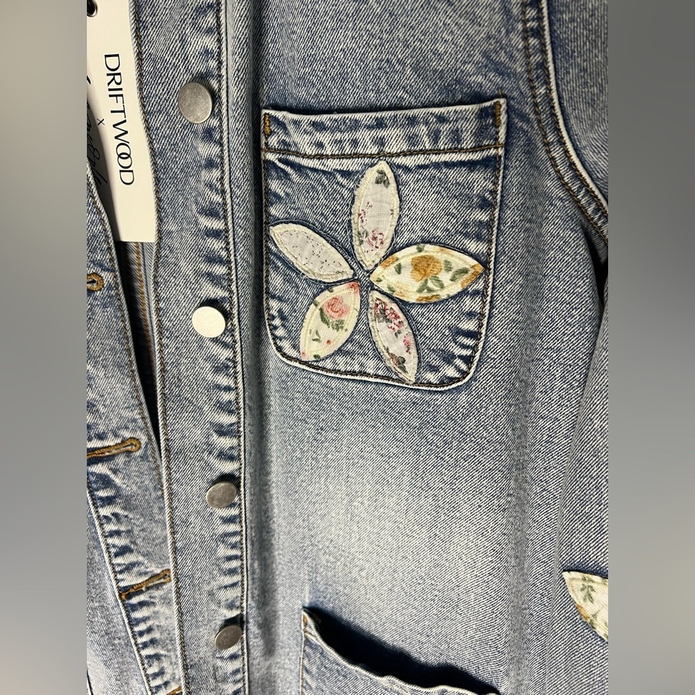 Driftwood X Free People Shabby Chic Floral Embroidered Denim Jacket NWT - Picture 4 of 12